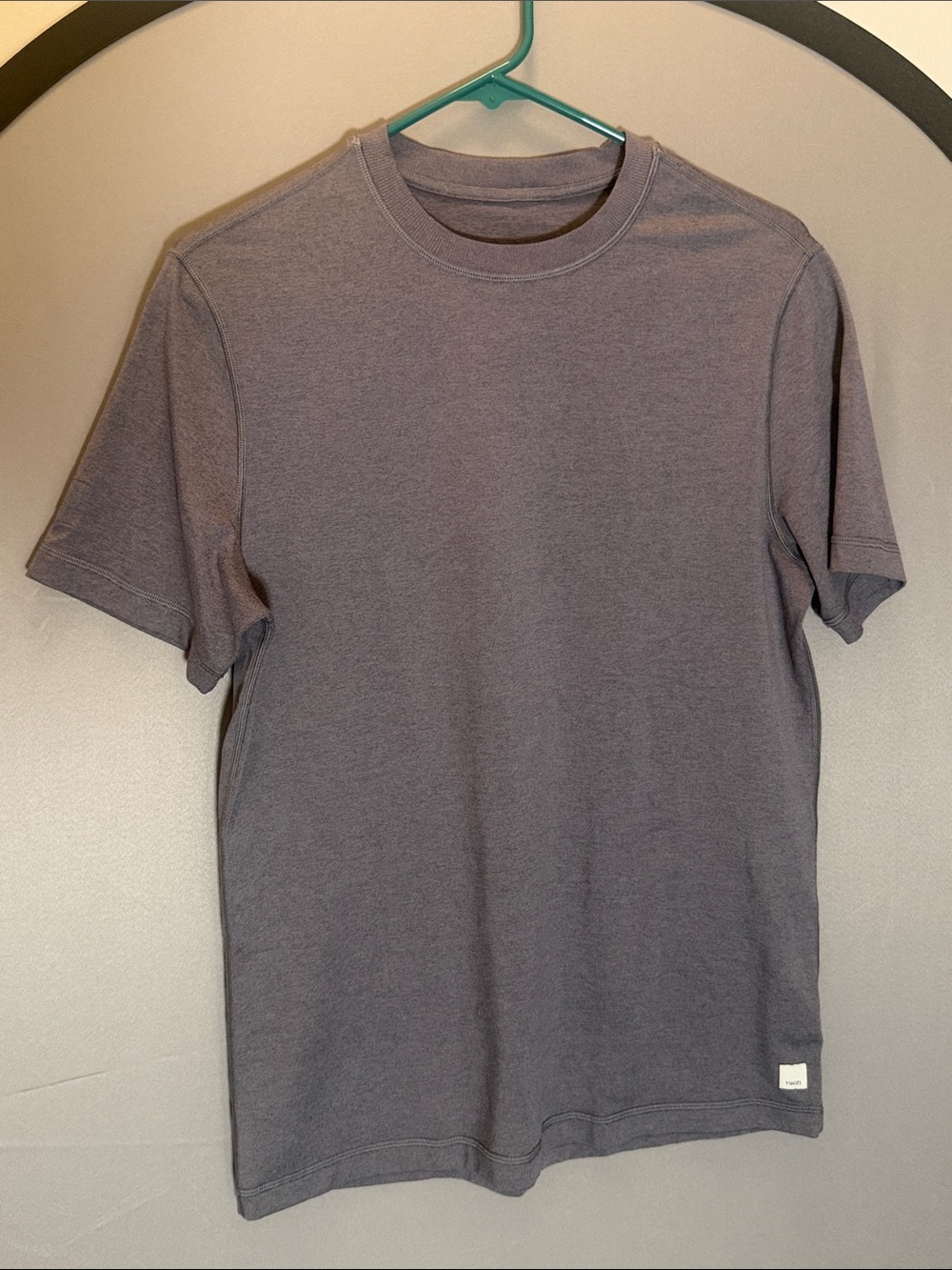 Men's Vuori Crew Neck T-Shirt in Charcoal Gray